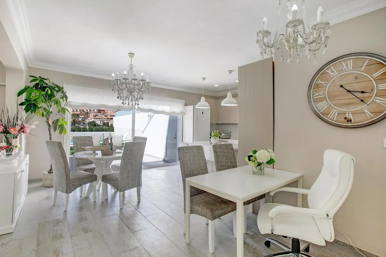 Villa Costa Adeje White Pearl